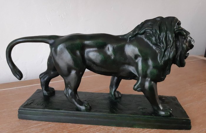 D'après Antoine-Louis Barye - 狮子, 雕塑 (1) - Bronze (patinated) - 20世纪上半叶