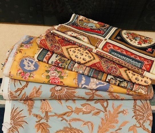 Gran lote de telas viejas "francesas", tapicerías y otras decoraciones (5) - diferente - mediados del siglo XX