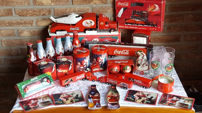 coleção de itens de Natal da Coca Cola - Plástico, Porcelana, Vidro