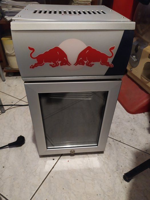 Red Bull Kühlschrank - Red Bull Kühlschrank - Catawiki