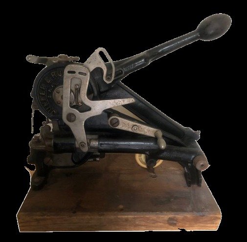 Junker & Ruh SD 28 - Una máquina de coser a mano para la industria del cuero, ca.1880 - Hierro (fundido/forjado)