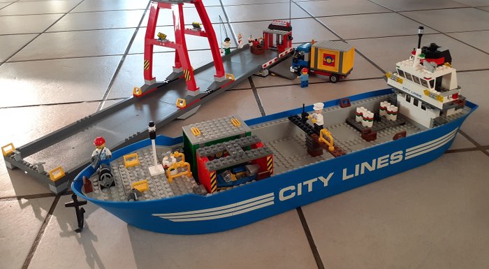 LEGO - 船，起重機，碼頭和汽車 Lego City nr. 7994