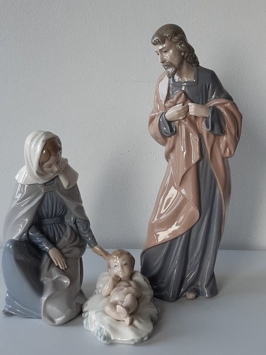 Nao Lladro Beautiful Nativity Set Of Mary Joseph And
