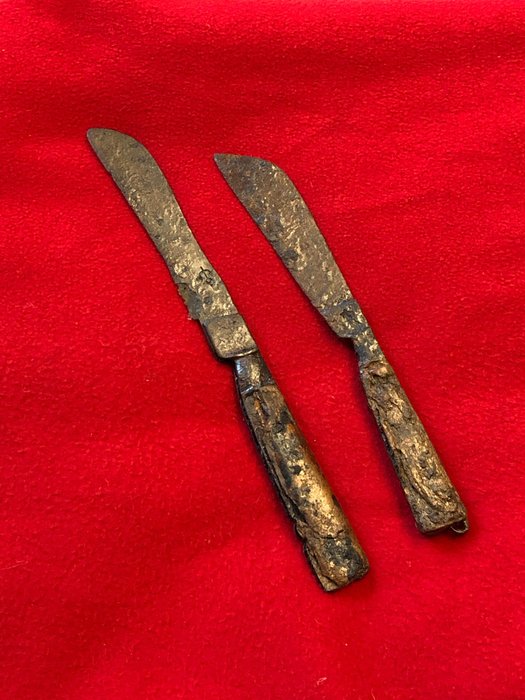 Pocket Knife 17th century (2) - Brass, Iron (wrought) - 17th century
