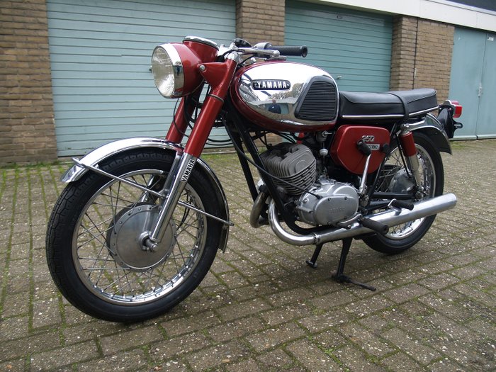 Yamaha - YDS 5 - Electric - 250 cc - 1967