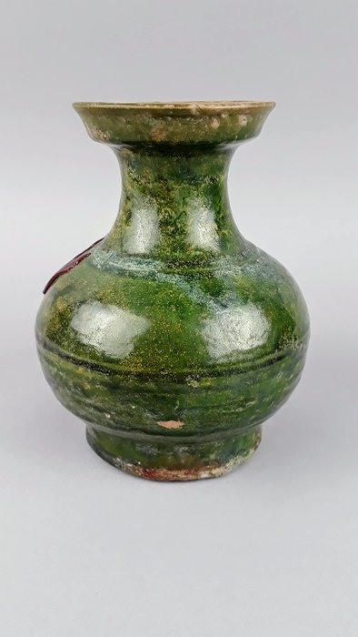 Vaas (1) - Groen loodglazuur, - Aardewerk - China - Han Dynastie (206 v. Chr.- 220 n. Chr.)