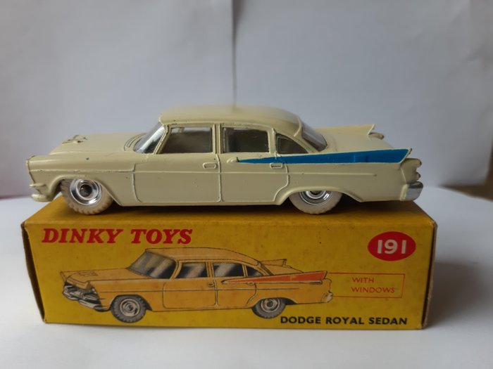 DeAgostini Dinky toys 191 Dodge Royal Seden 1/43 Diecast Models Collection 