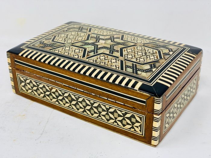 Ebanistas de Granada - Jewelery box - Taracea wood and - Catawiki