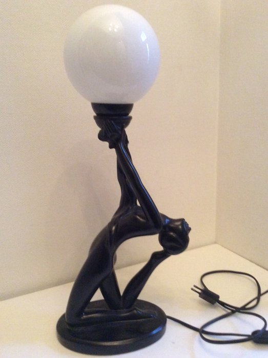 Art Deco style table lamp woman with globe - Ceramic