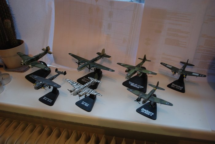 Atlas - Model, Șapte avioane model de metal de la marca Atlas. - Fier (turnat/forjat)