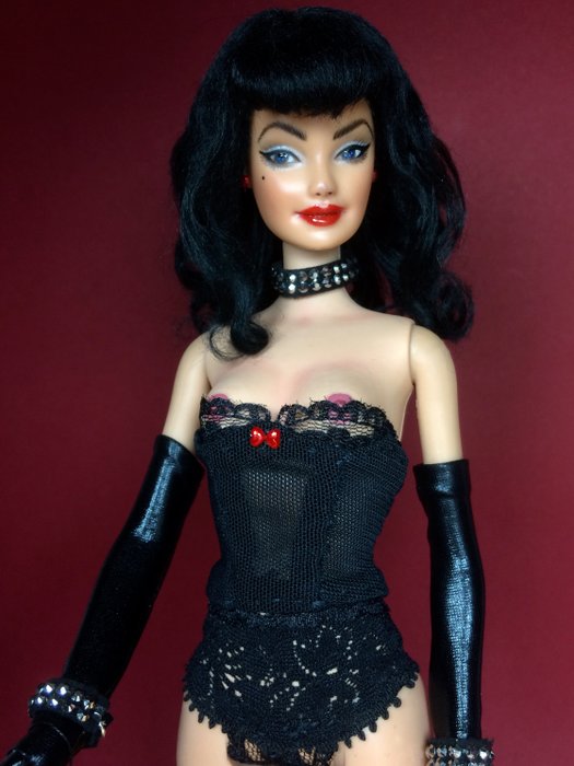 Mattel - Zya - Puppe "Pin-up model Bettie Page" Barbie