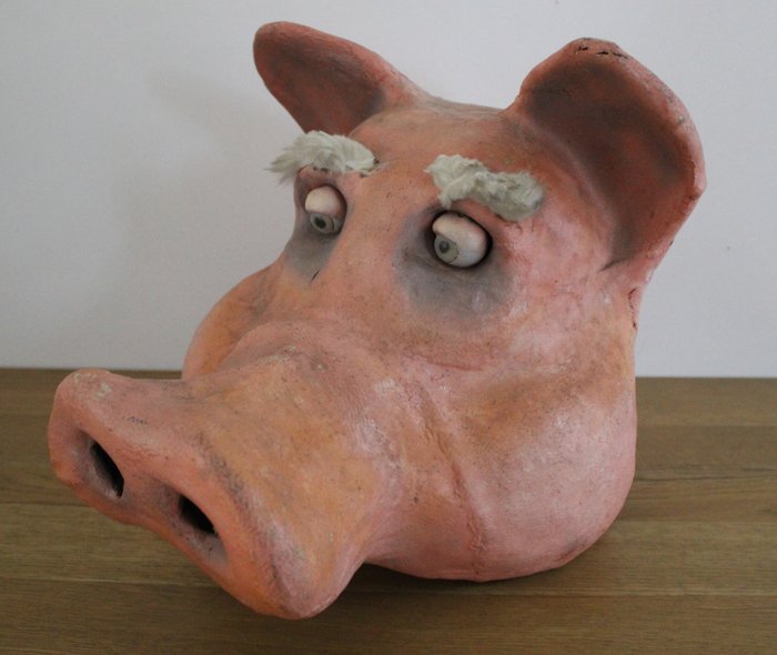 pig's head - Papier-mache