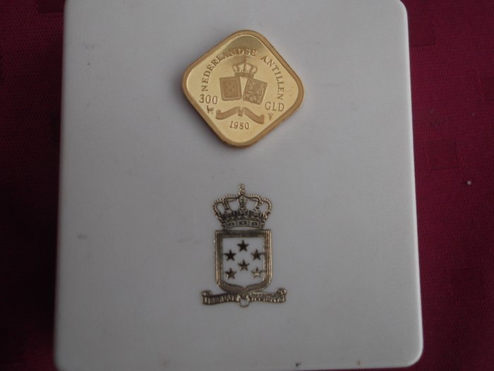 Nederländska Antillerna - 300  Gulden 1980 Juliana - Guld