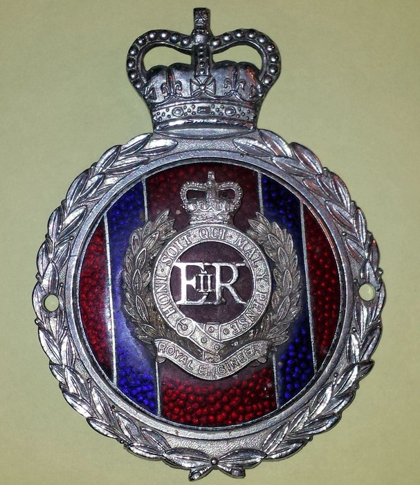 CORPS OF ROYAL ENGINEERS B1.3018 ROYALE CLASSIC CAR BADGE & CLIP 