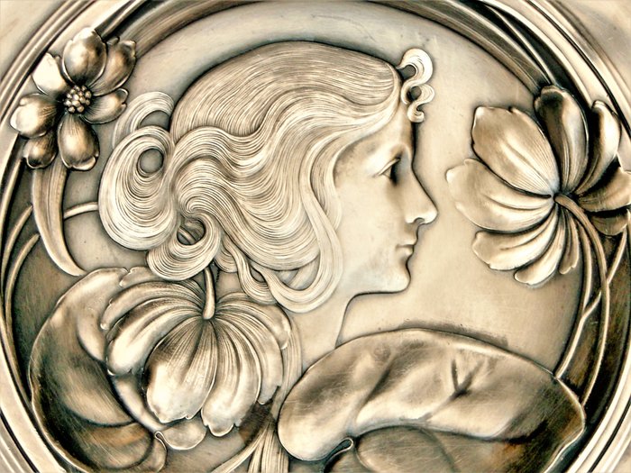 Jugendstil * Art Nouveau - WMF : Alphonse Mucha Motiv - wall plates