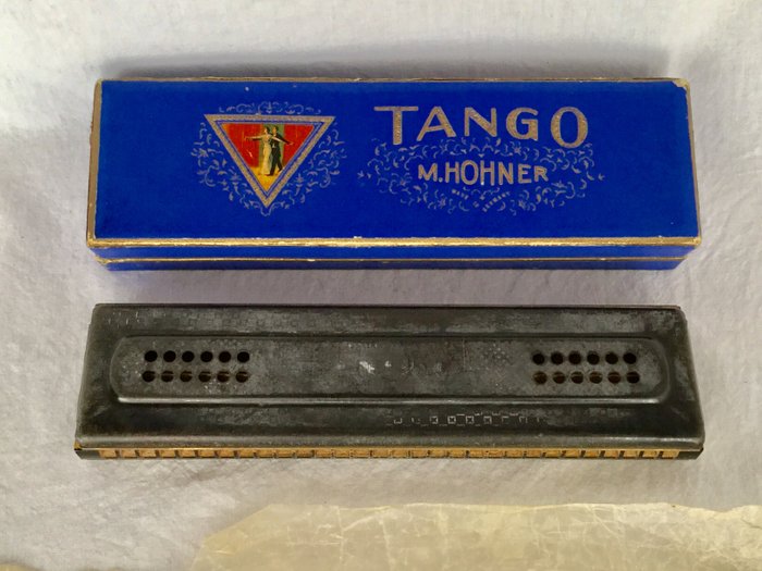 Beautiful Art Nouveau HOHNER TANGO harmonica - With orriginal box, circa 1900/1920