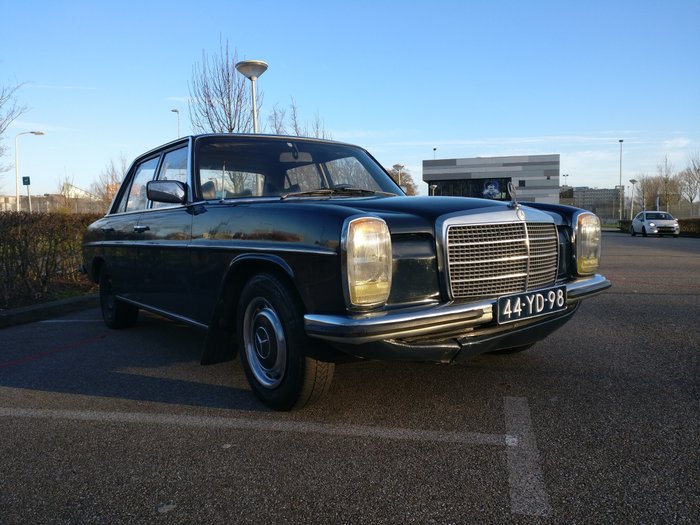 Mercedes-Benz - 240 D 3.0 (W115) - 1975