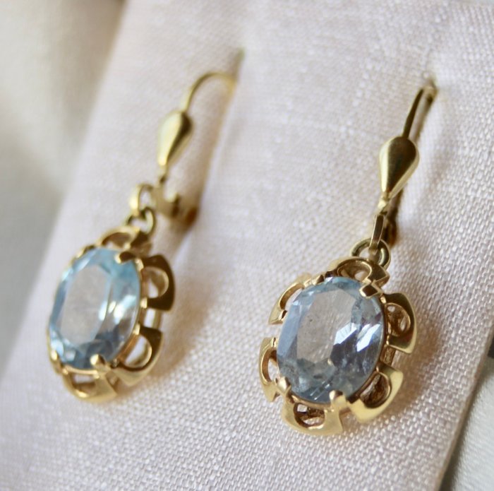 14 kt. Yellow gold - Vintage hanging earrings - 3.14 ct oval cut light blue natural Aquamarine (tested)
