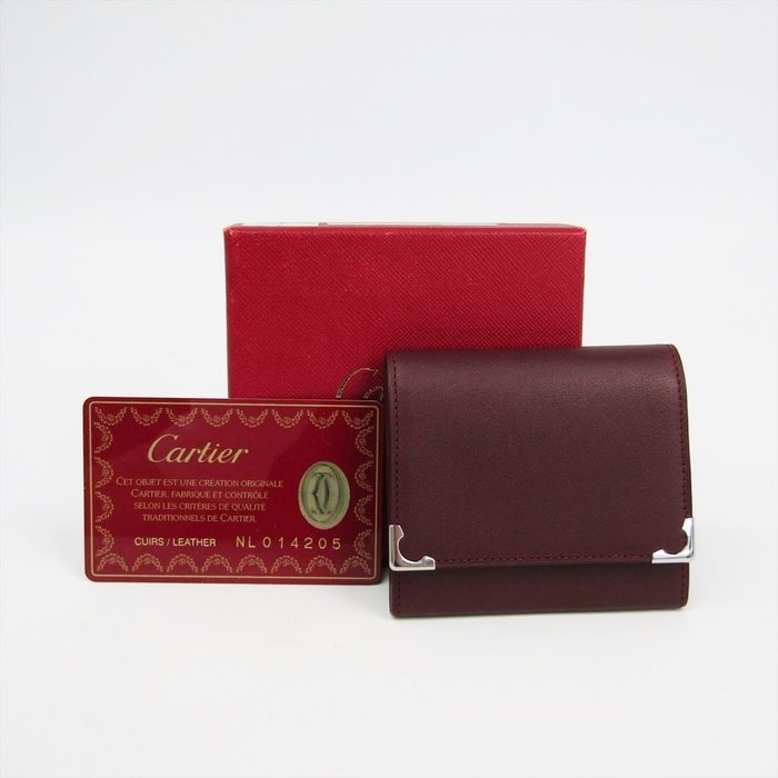 cartier cabochon wallet