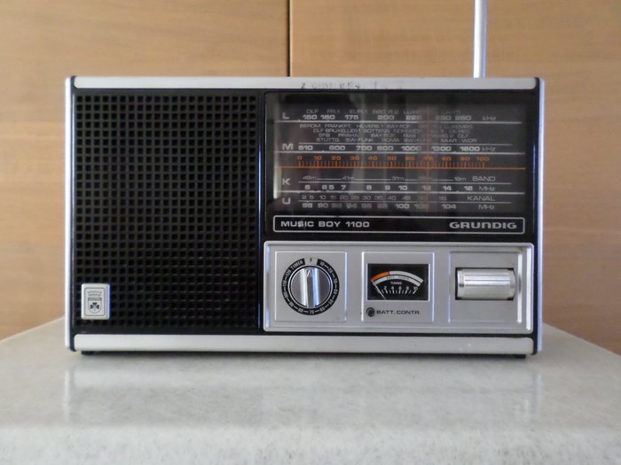 Grundig - Music Boy 1100 - Draagbare radio, Draagbare radio, Draagbare radio, Draagbare radio