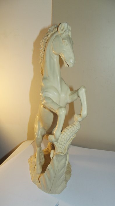 AB - Sculptuur (1) - Albast