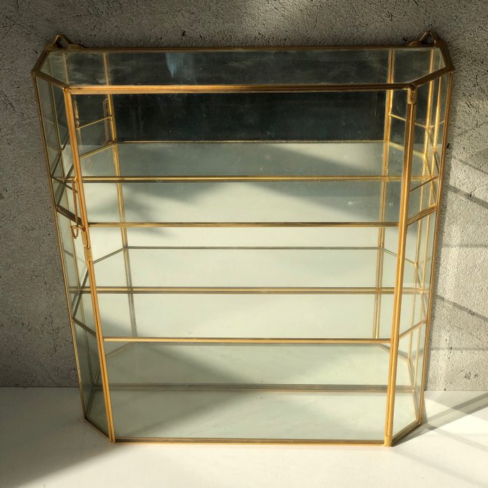 Vitrine cabinet for trinkets - Brass, Glass, Mirror