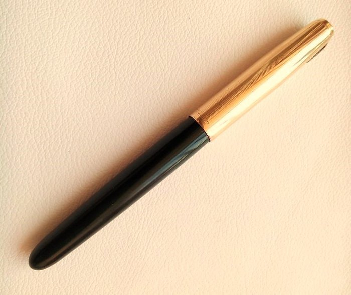 Parker 51  - 12 karat Gold Filled Cap Fountain  Pen - 1