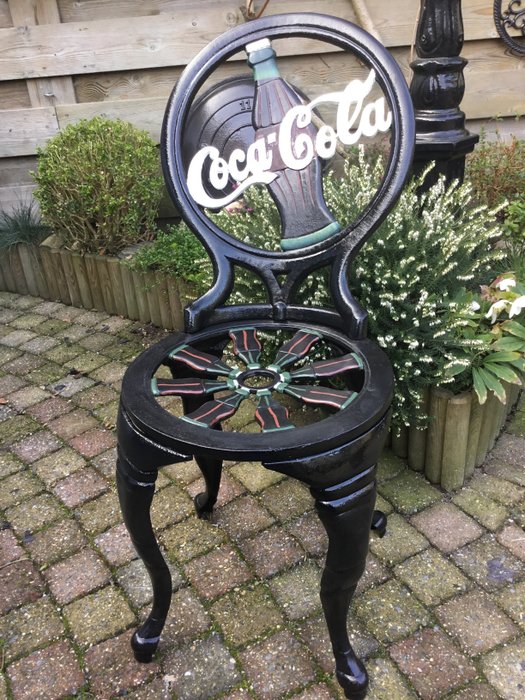 Coca Cola Compagnie. - Coca Cola chair (1) - Cast iron.