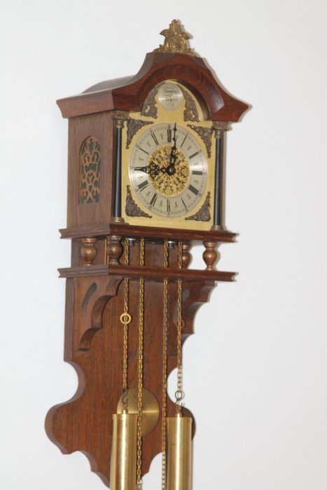 Wall clock Tempus Fugit - 2nd half of 20th century. - Wood