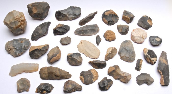 Pré-histórico, Neolítico Pedra/Sílex 36 ferramentas neolíticas 30-95 mm