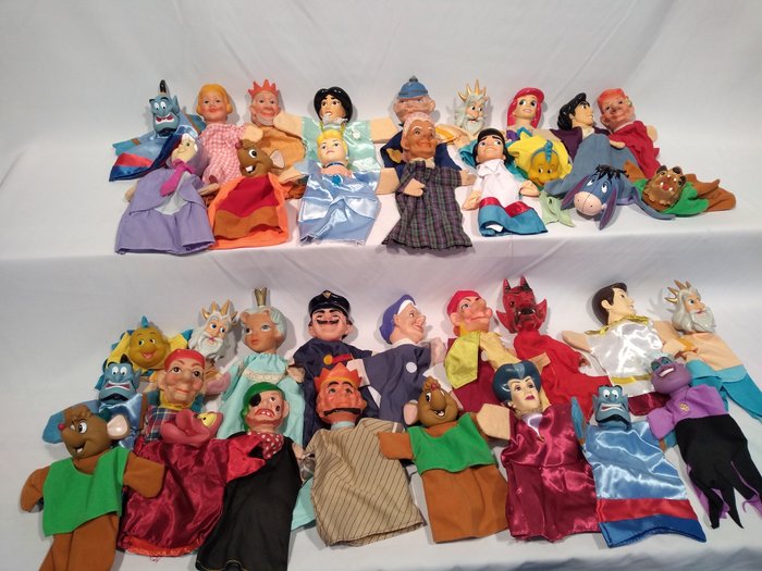 Walt disney - beautiful unique old & new hand puppets (36) - Rubber, plastic, textile