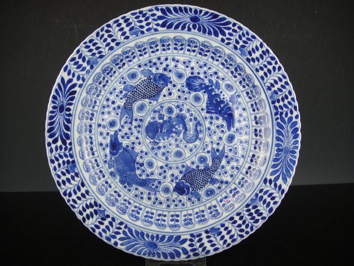 Plate - Blue and white - Porcelain - Fish - China - 19th century - Catawiki
