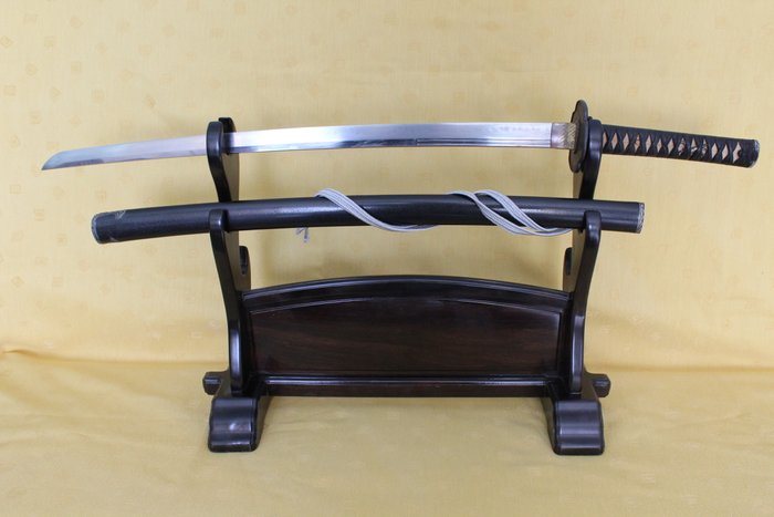 Katana - Tamahagane - Antiek Japans zwaard (shinogi-zukuri katana ) in koshirae, horimono - Japan - Edo Periode (1600-1868)