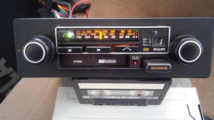 Rádio de carro do vintage Philips - Philips 880 turnolock - 1981-1984 