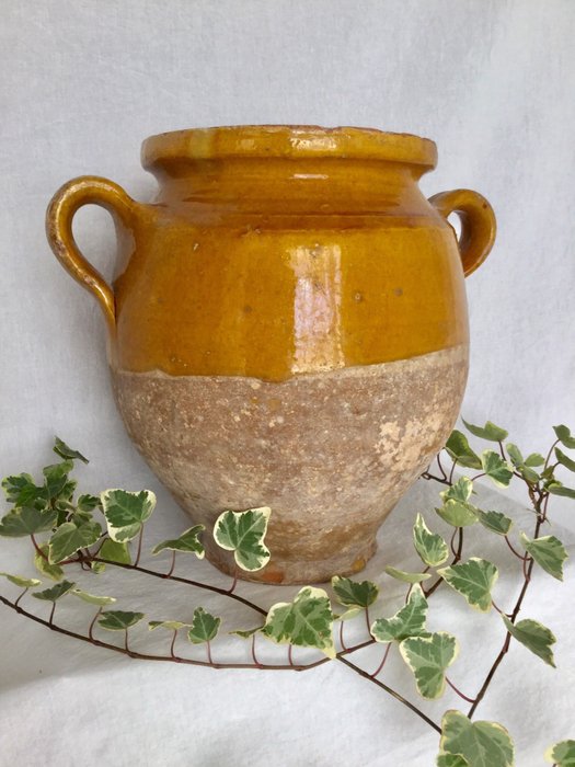 Beautiful 19th century South French inlay pot / Pekelpot - Ocher colored glazed Antique earthenware