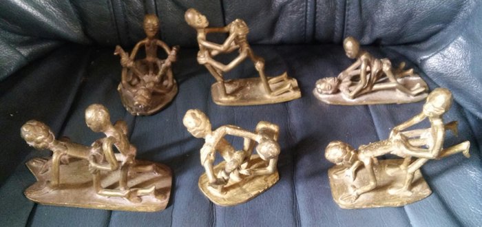 Lote de seis esculturas eróticas, Kamasutra - Bronce