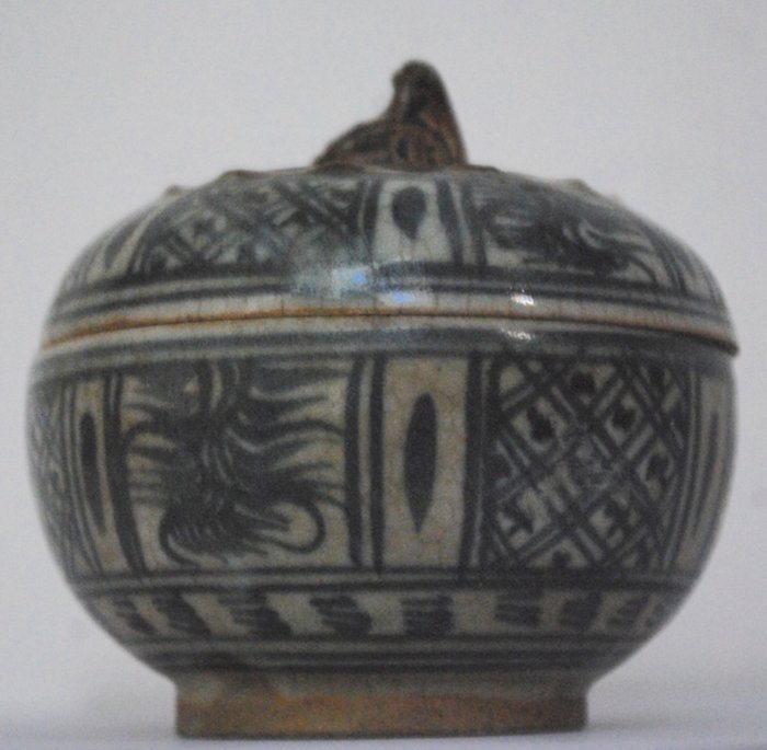 Caixa - Sawankhalok - Cerâmica - Tailândia - século XVI