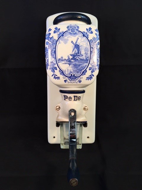 Peter Dienes - PeDe coffee grinder 1950s (1) - Porcelain