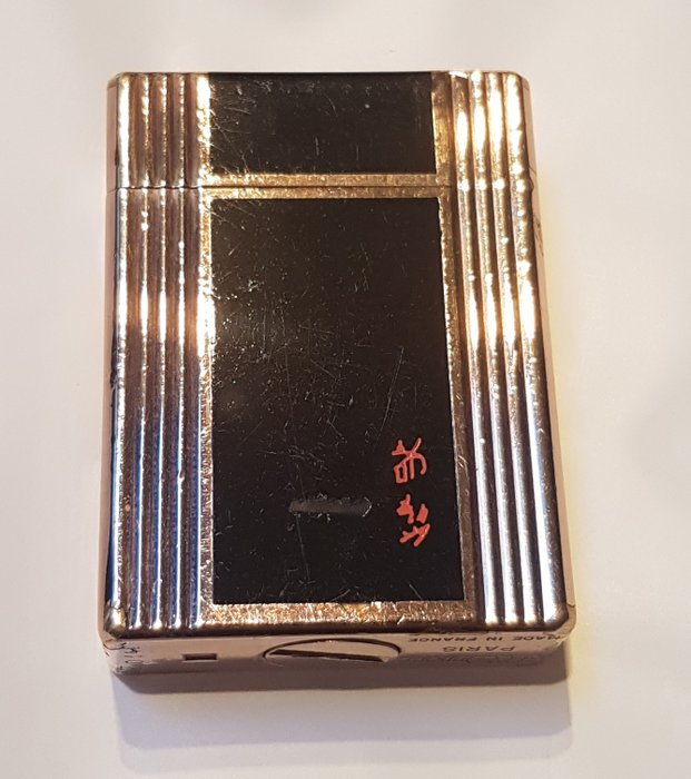 Old ST Dupont lighter, Chinese lacquer