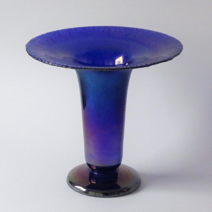 Karl Wiedmann - WMF - Grote iriserende blauwe vaas - Art nouveau