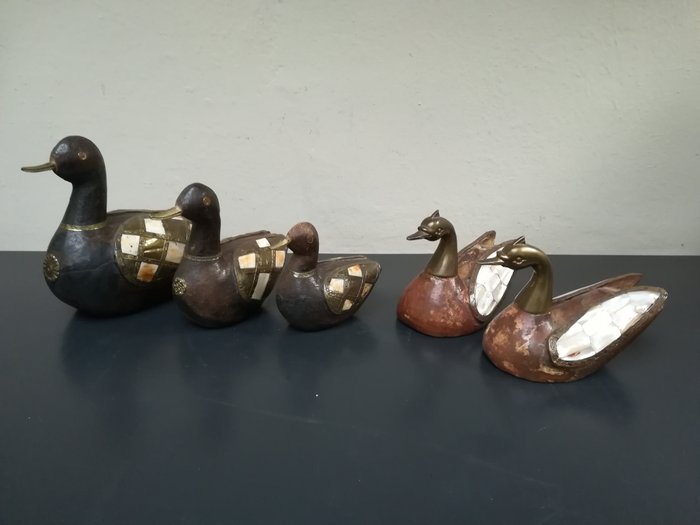 Beautiful old decorative wooden ducks - brass - wood - mother-of-pearl