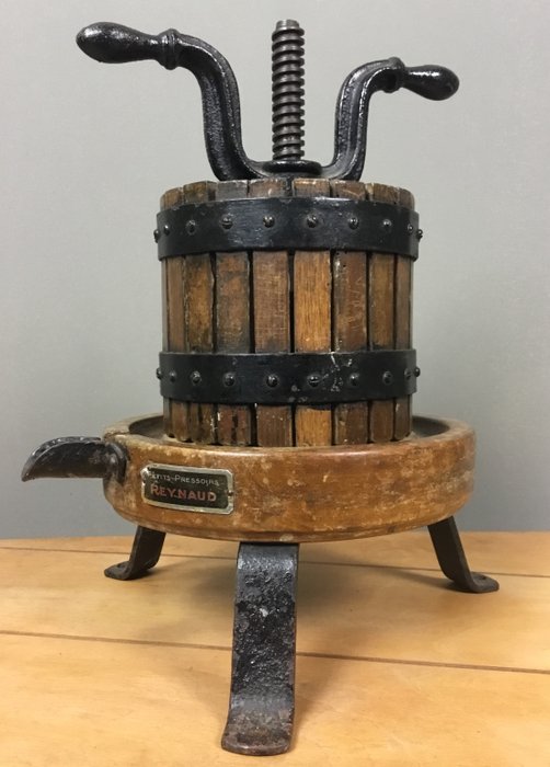 古董法國葡萄出版社“雷諾” - 木頭用鑄鐵