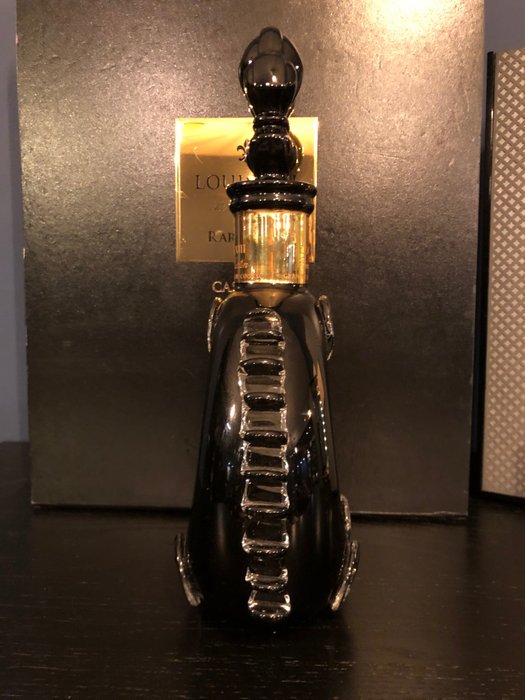 Rémy Martin - Dummy bottle Black Pearl & Limited Edition Louis XIII ...