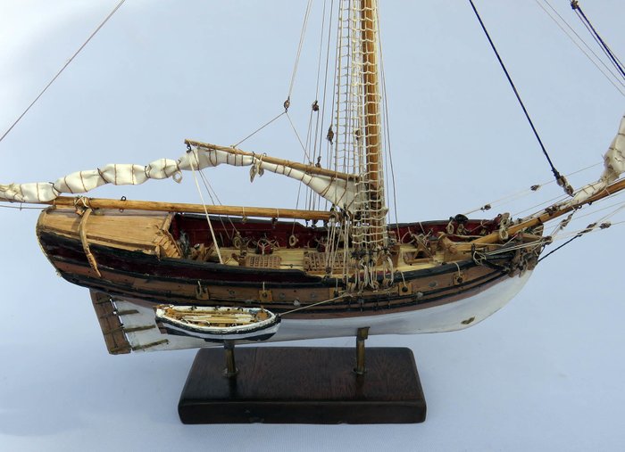 Bermuda sloop de 1750 - Madera - Siglo XXI