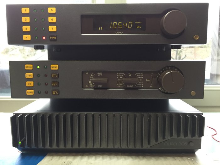 Quad - FM4 + 34 + 306 trio in origineel Quad rack - Hi-Fi sett
