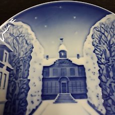 1944 Bing /& Grondahl Christmas Plate Sorgenfri Castle