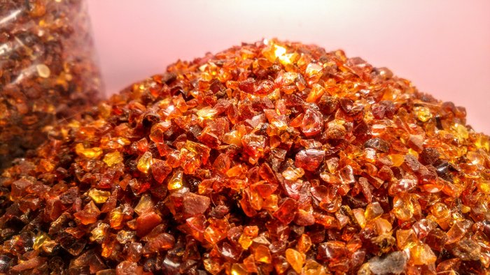 Enormt parti 100% Äkta Baltic Amber grov - Höjd: 5 mm - Bredd: 5 mm- 3600 g