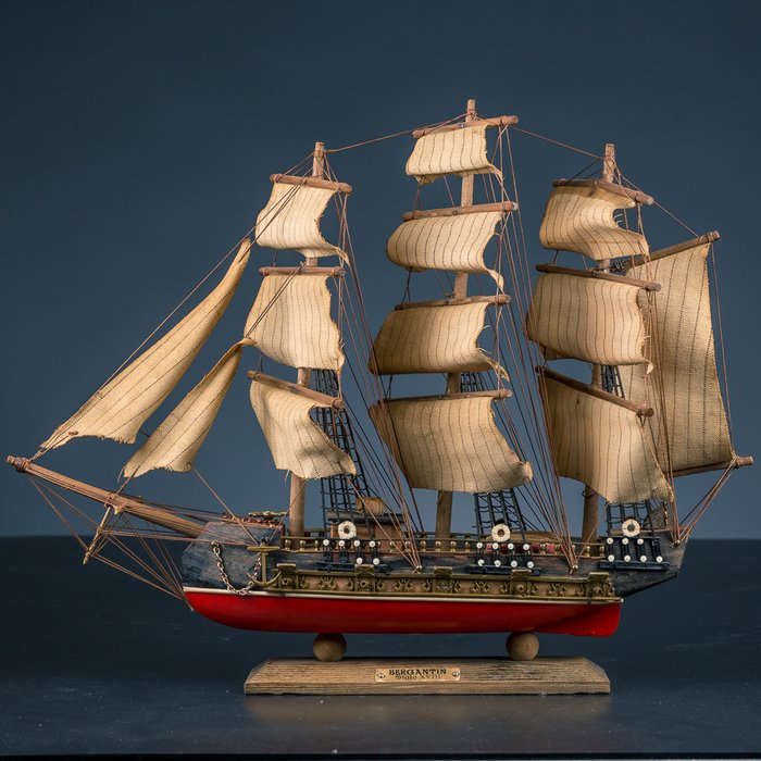 Three-masted ship - Bergantin - wood