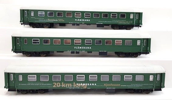 Lima H0 - L149923 - Passenger carriage - Three passenger carriages - NSB
