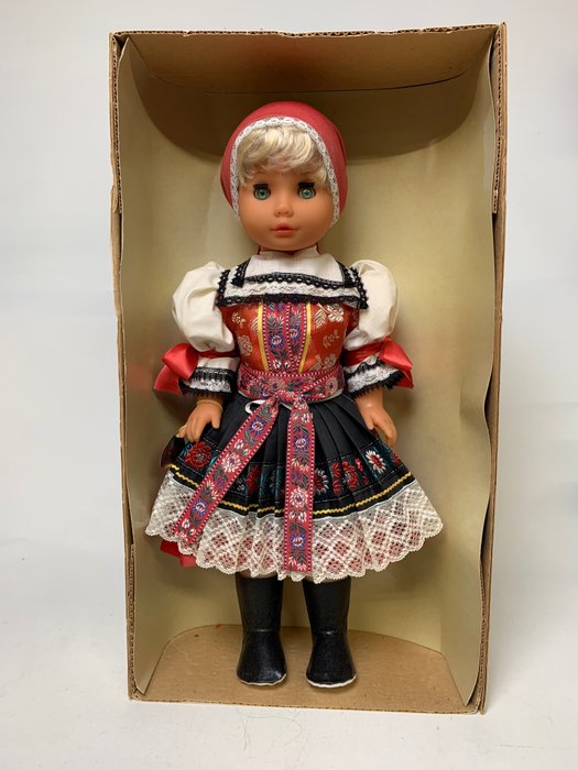 LIDOVA - TVOBRA UH.BROD - Tjekkisk dukke i traditionelt kostume - 1960-1969 - Tjeckiska republiken
